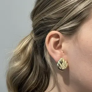 Beautiful earrings for you!