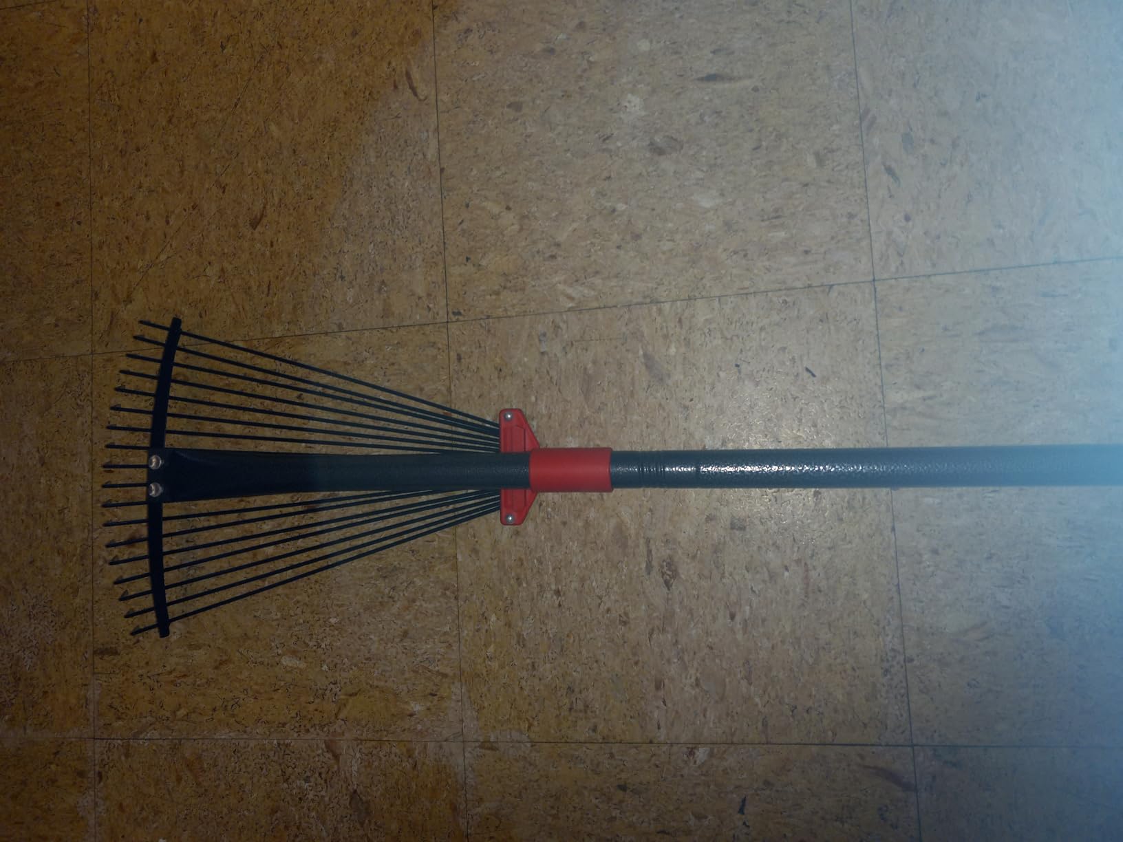 Rake for Leaves, Adjustable 18 Metal Tines with Expandable Head Garden Rakes for Lawns Heavy Duty Metal Rake for Leaves Yard Gardening Grass Outdoor Debris Rake for Leaves, Adjustable 18 Metal Tines with Expandable Head Garden Rakes for Lawns Heavy Duty Metal Rake for Leaves Yard Gardening Grass Outdoor Debris