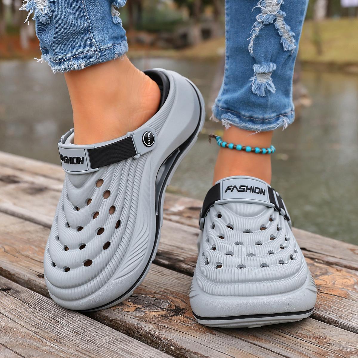 Men's and Women's  Clogs Outdoor Thick Sole Non-Slip Odor Resistant Durable Quick Drying Soft Beach Sandals.Summer Slippers