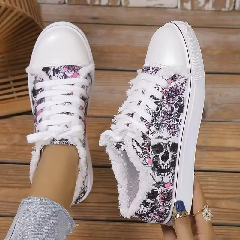 Men's Gothic Skull Print Canvas Sneakers - Round-Toe Low-Top Lace-Up All-Day Casual Trainers for Halloween Streetwear, Men's Shoes, US Size 37, Sneaker, Walking Shoes, Footwear, Athletic Casual Shoe