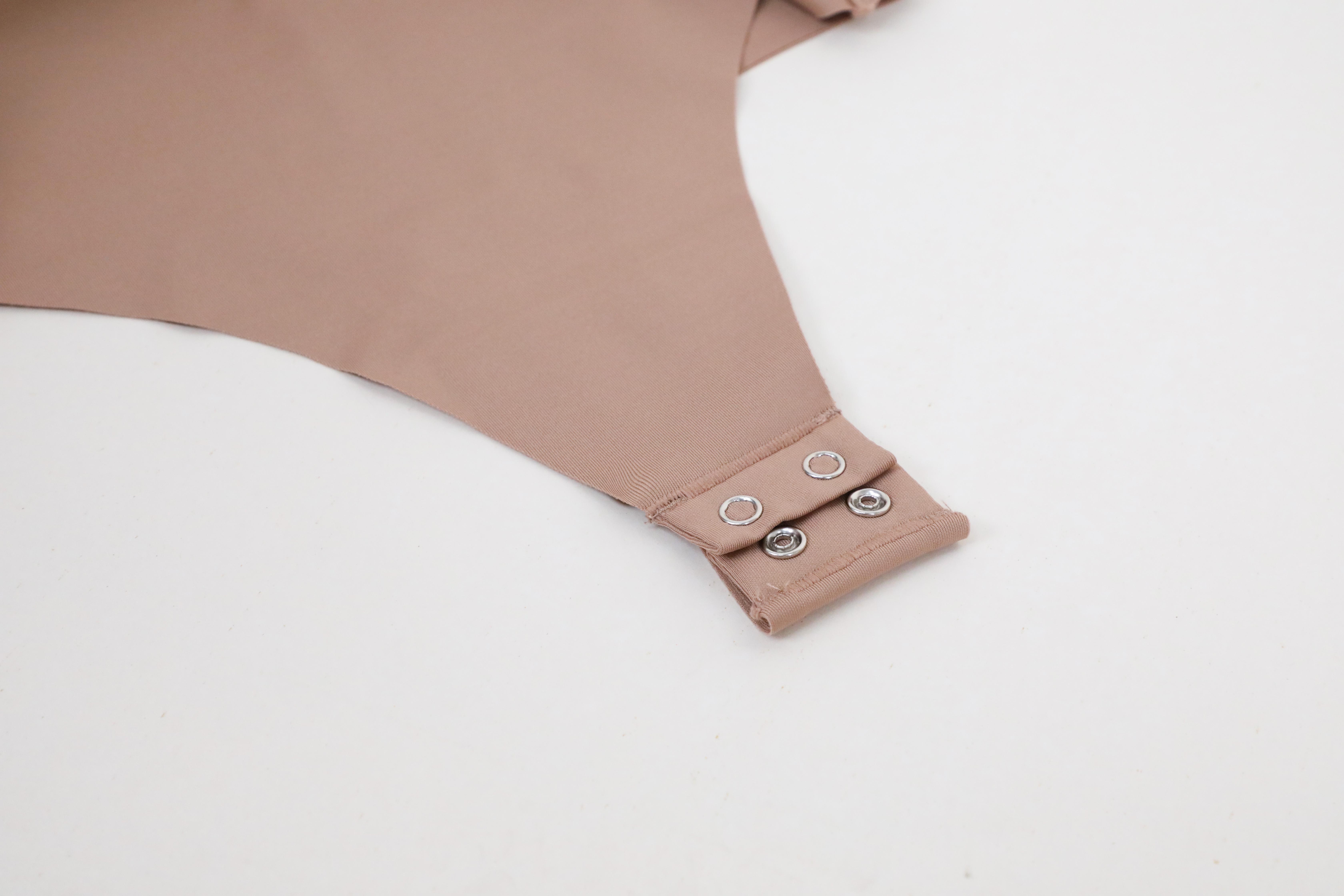 WIRELESS PLUNGE PLUNGE THONG BODYSUIT