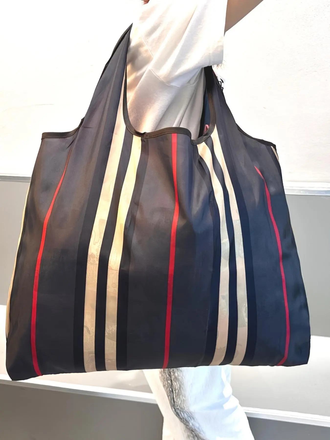 Striped Pattern Large-Capacity Foldable Shopping Bags, Waterproof Portable Shoulder Bag for Daily Use, Fashionable Lightweight Shopping Bag