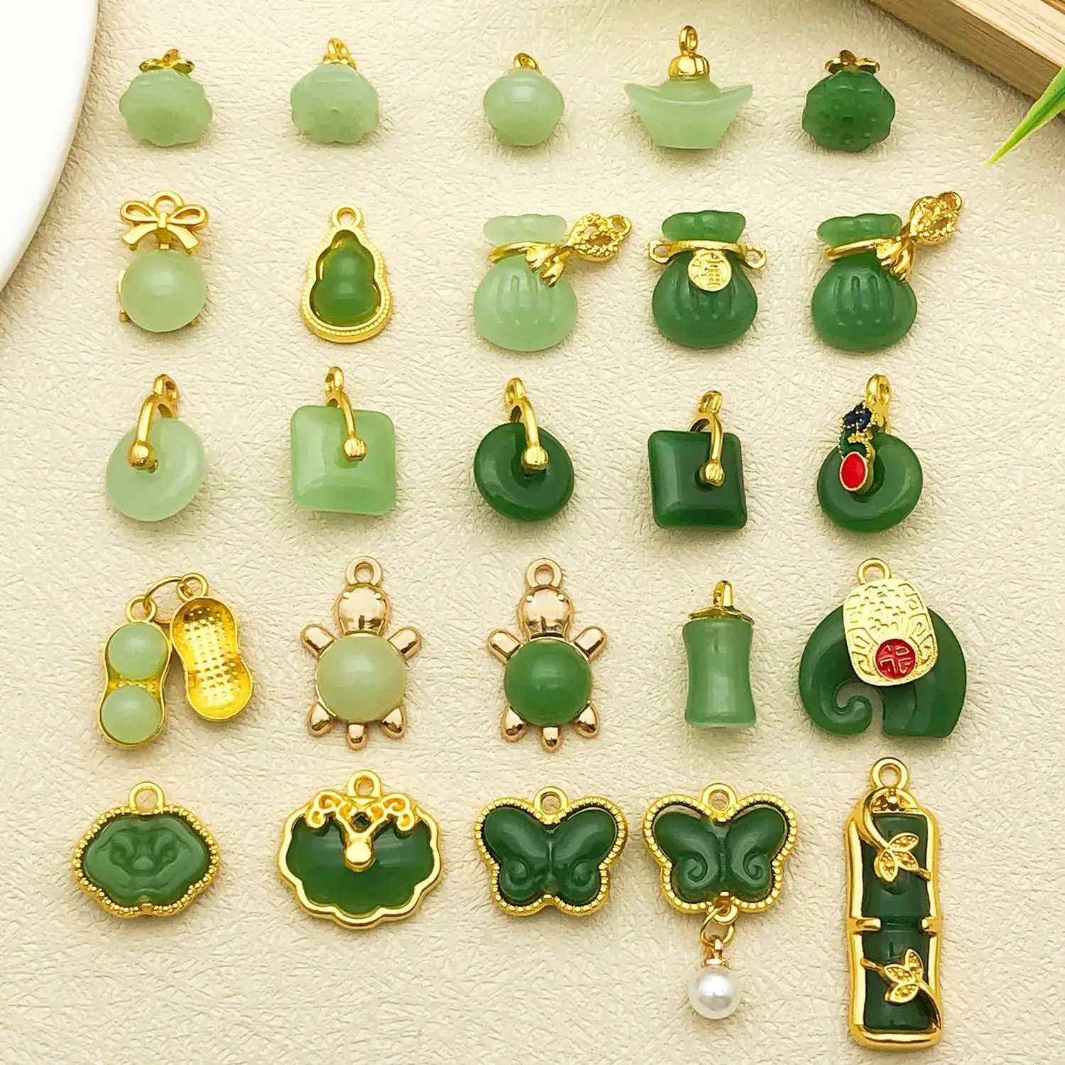 25pcs Trendy Jade & Natural Gemstone Pendants, DIY Supplies for Craft Enthusiasts, Ideal for Necklace & Earring Making, Pendant Design, Diy Jewelry, Accessories, Diy Crafting