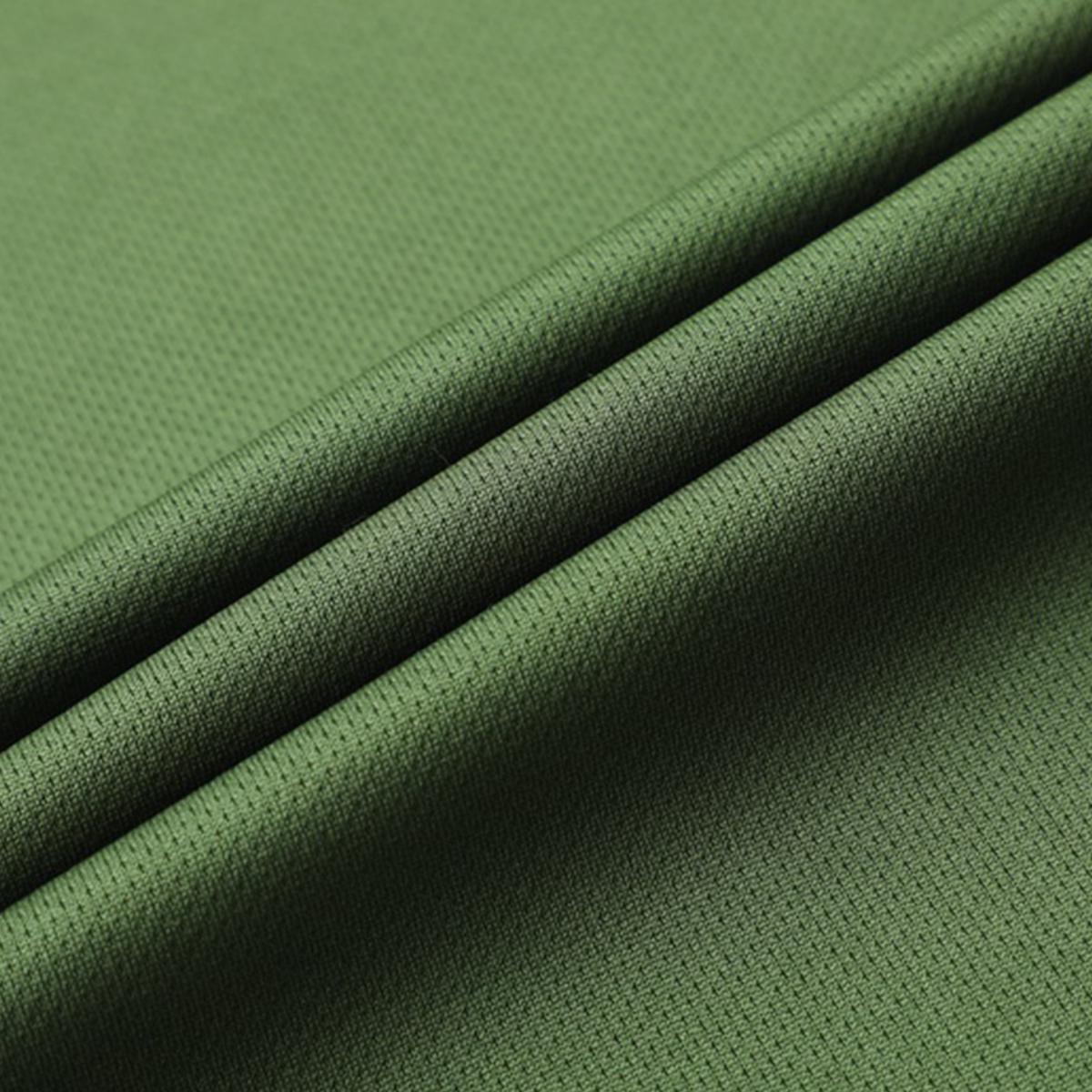 The men's long-sleeved golf shirt features a pointed collar design and has the functions of moisture-wicking and sweat absorption. It is suitable for casual wear in spring and autumn, and also suitable for business casual occasions. Valentine's Day gift