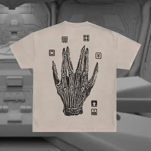1979 Alien - Hand on ivory