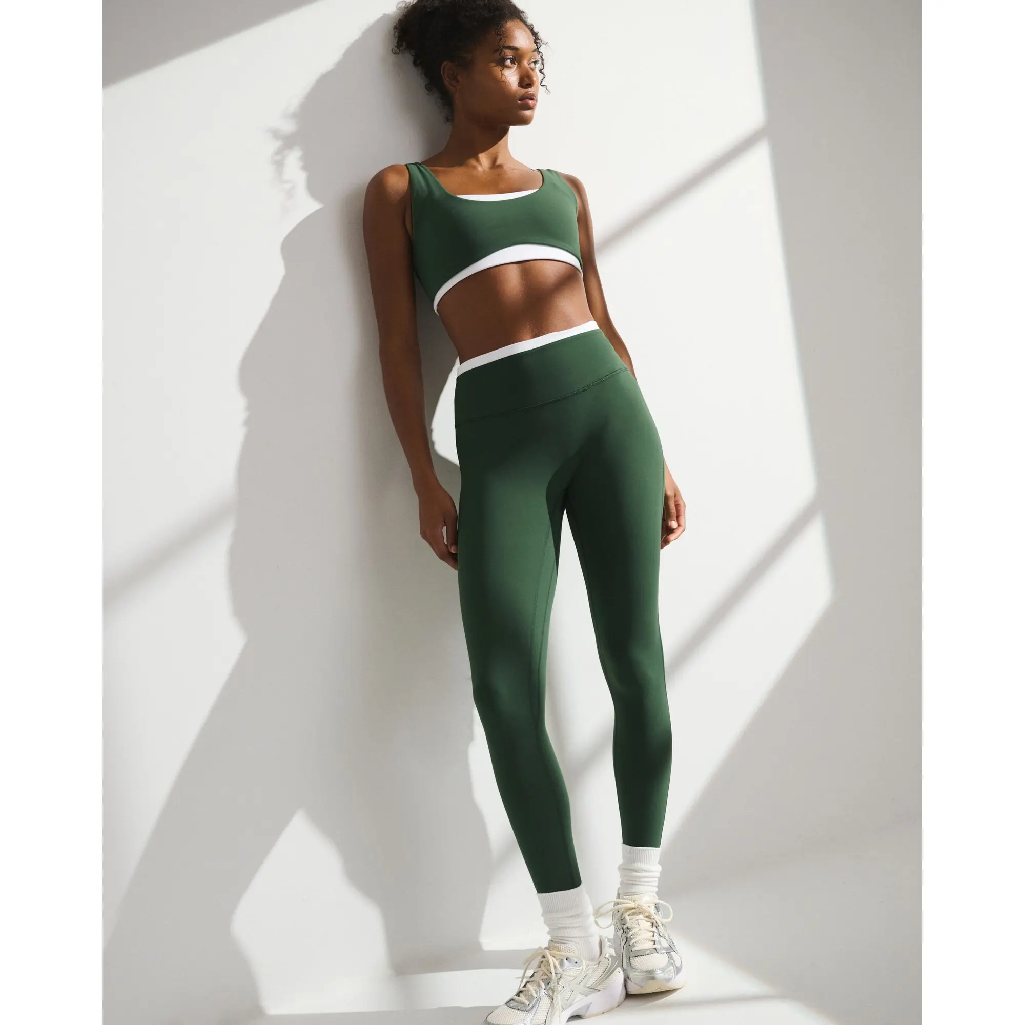 Abercrombie & Fitch YPB Studioflex Curve Love 7/8-Length Legging