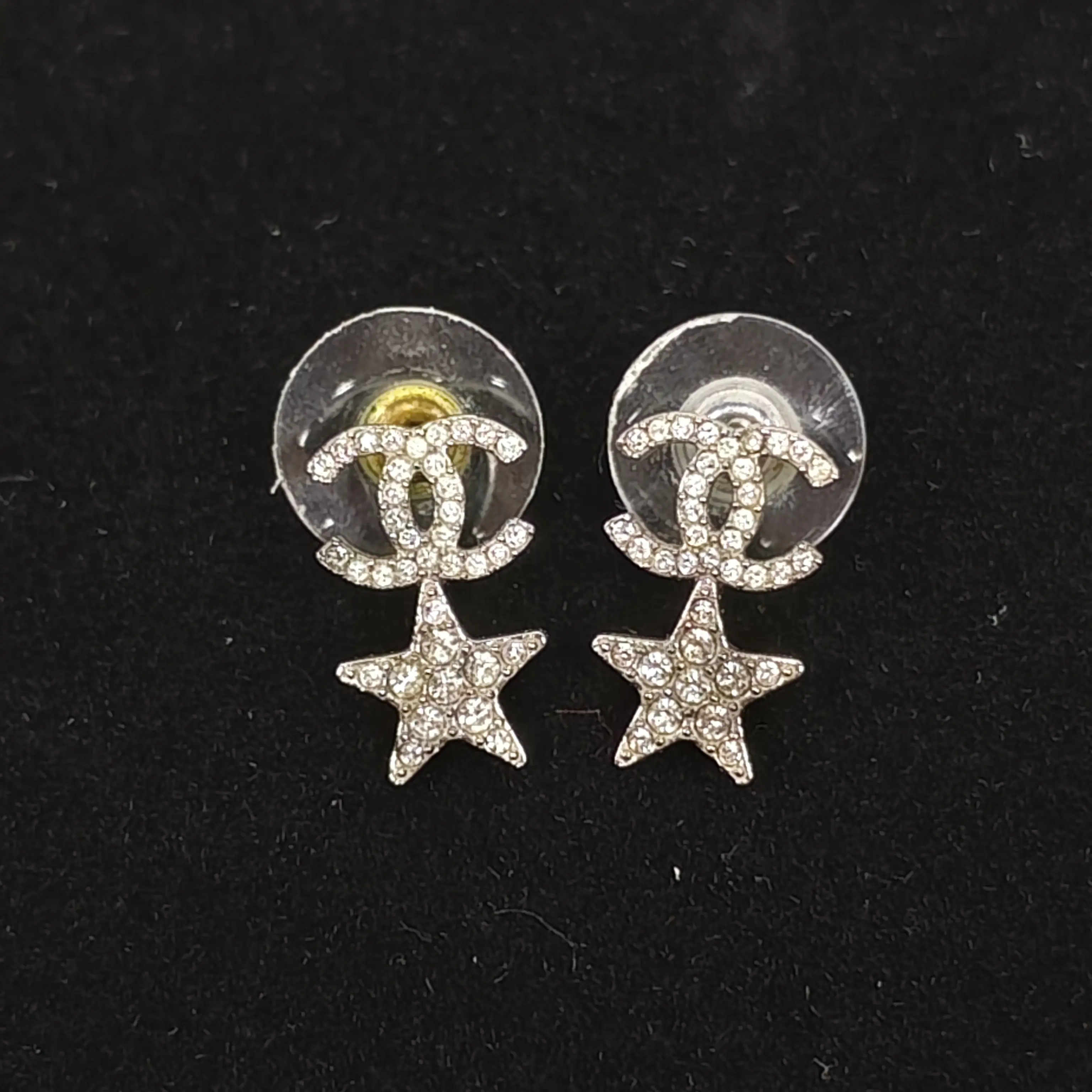 Pre-owned Chanel Iconic Interlocking CC & Celestial Star Motif Stud Earrings Silver, Female Metal Earrings for Decorative Use (SZS 04003)
