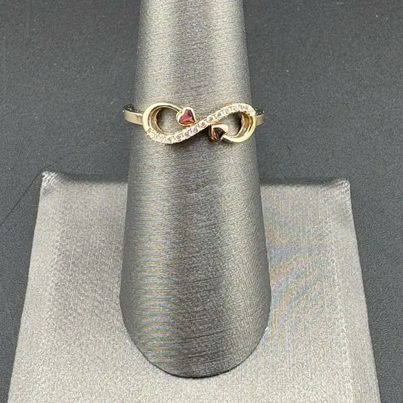 Gold 14k ring size 7 infinity design for everyday wear