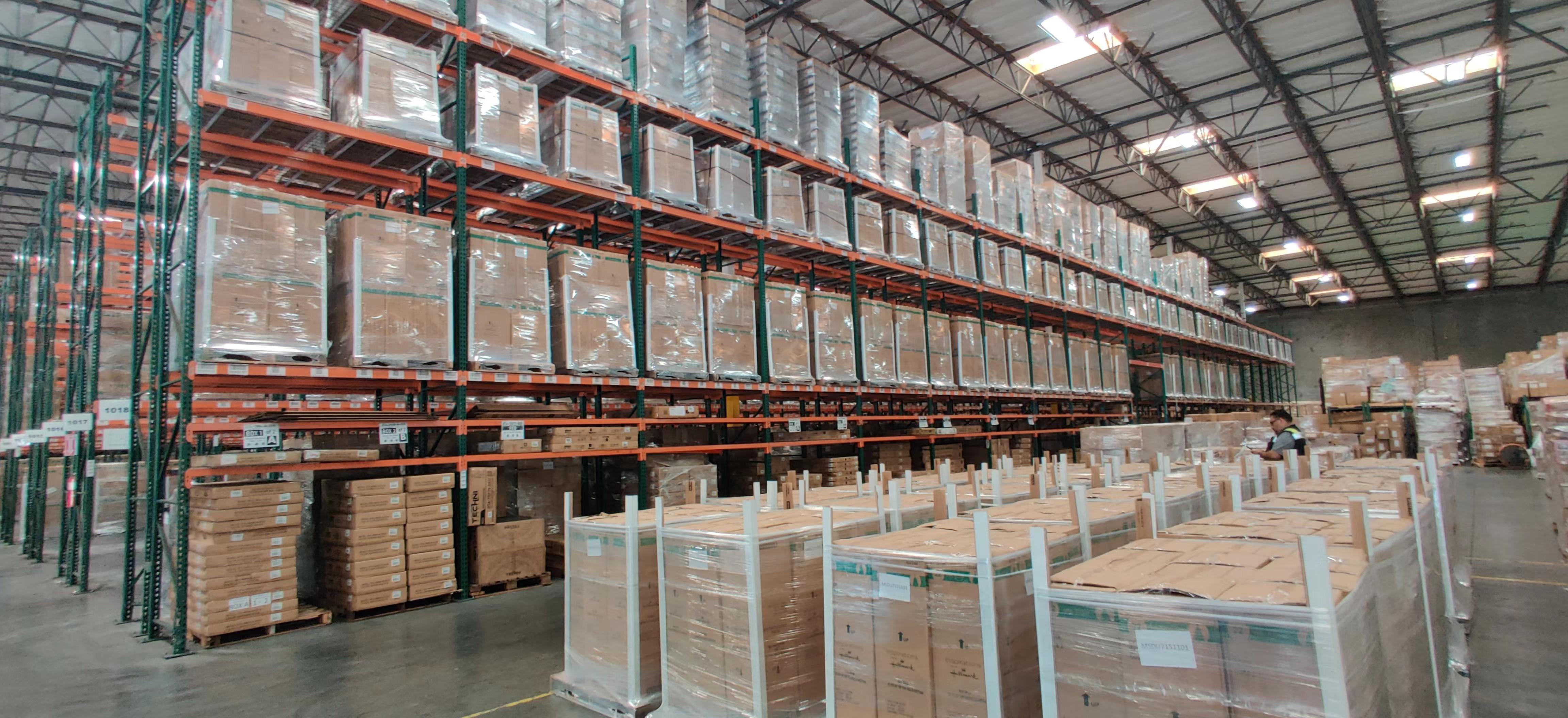 【Meoky Mystery Box】40oz Mystery Meoky Tumbler with Handle and Straw -Leak-proof Lid - Food grade stainless steel Cup - BPA Free - Compatible for Daily use and Traveling (1 Mystery Box 1 cup)