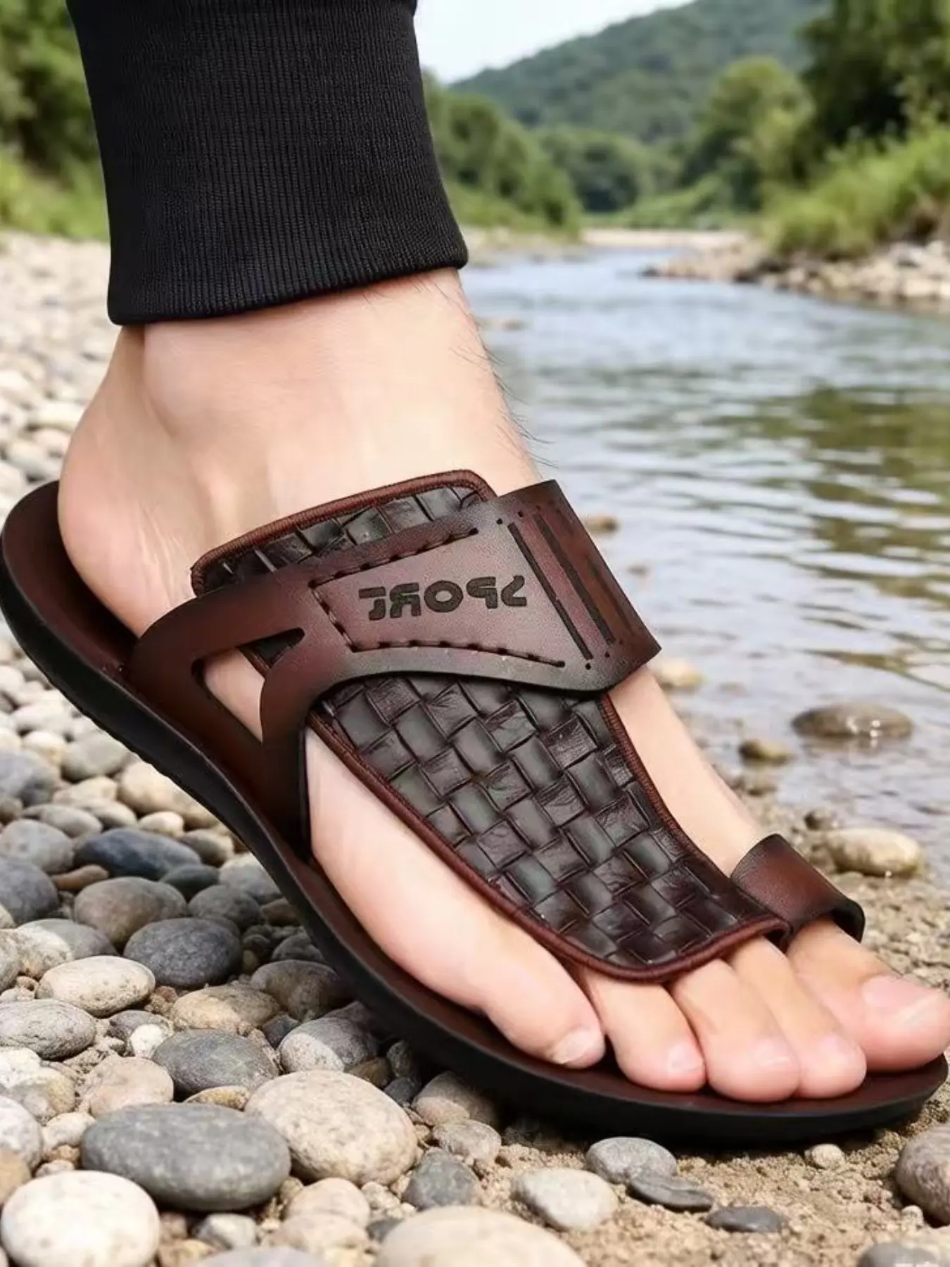 Men's Summer Leather Strap Strappy Sandals Letter Print Decorative Straw Texture Casual Fashion Anti-Slip Thin Sole Beach Shoes Summer Footwear Shoe
