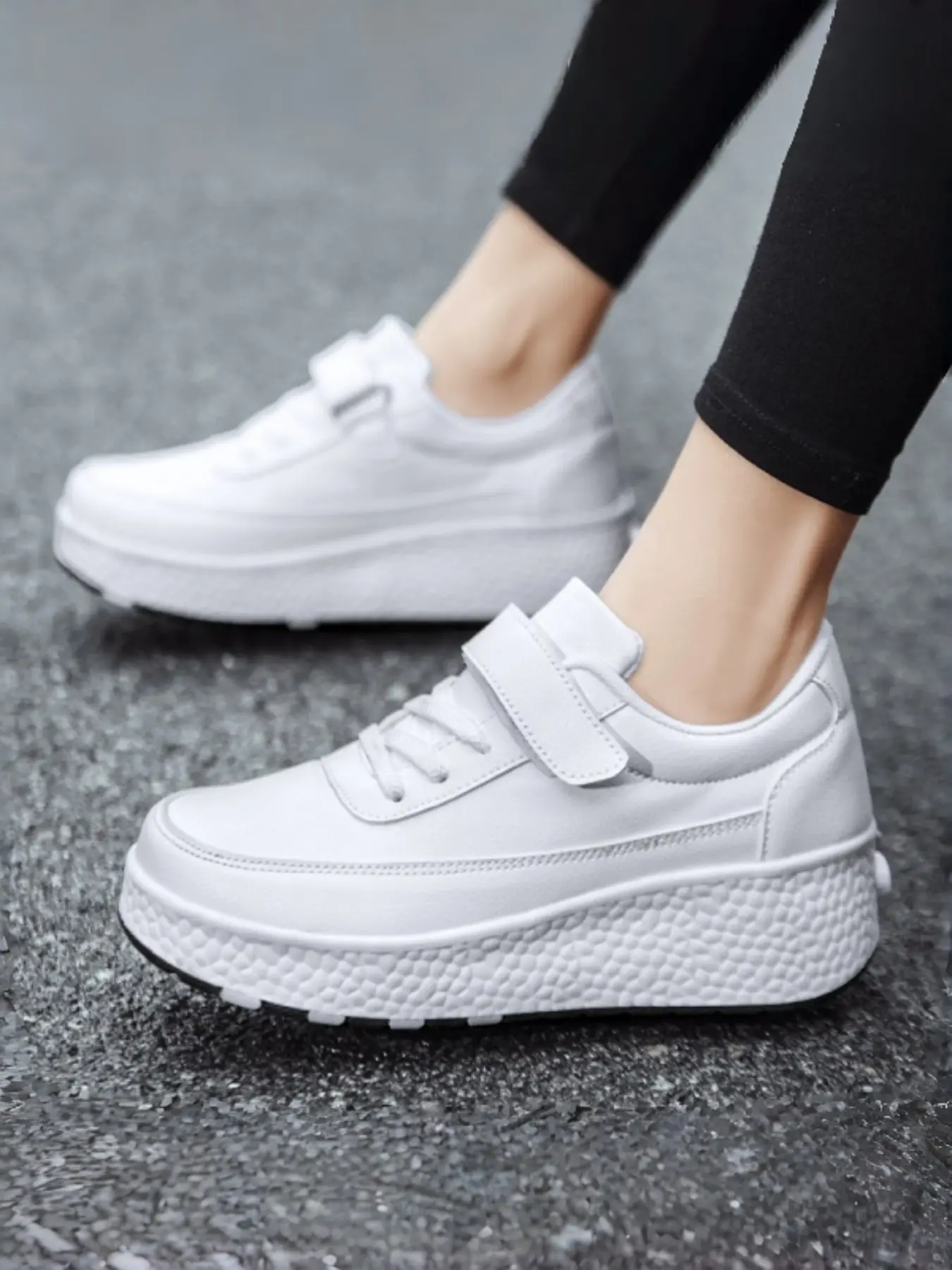 Women's Multifunctional Casual Versatile Shoes, Multi Purpose Shoes, Walking Shoes, Two-Wheel Roller Skates, Transformable Inline Skates, Low-Top Design, Detachable Wheels, Sports Shoes, Trendy Walking Shoes, Walking Shoes Slide, Trending Shoes