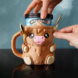 Highland Cow Ice Pint Holder with Handle Cute Animal Ice Cream Cooler Container for Highland Cow Lovers GiftsDrinkware Perfect for Serving and Storing Ice Cream