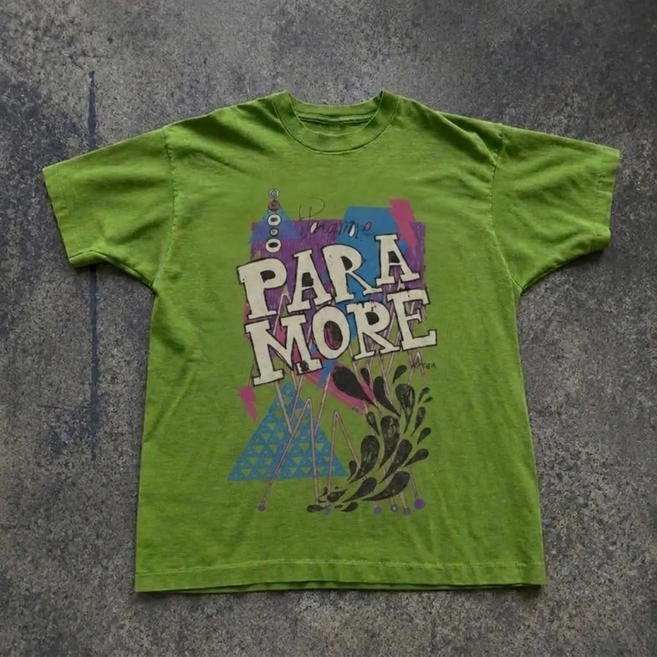 GILDAN Paramore Vintage Band Shirt, Retro Pop Punk Graphic Tee, Alternative Rock Music T-Shirt