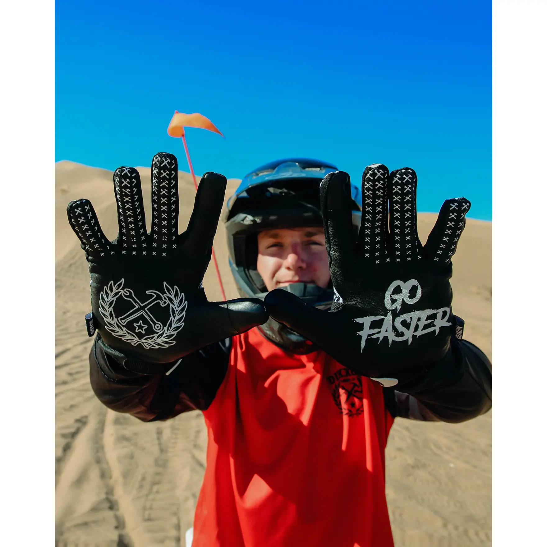 Corpo Overload Moto Gloves - Black & White