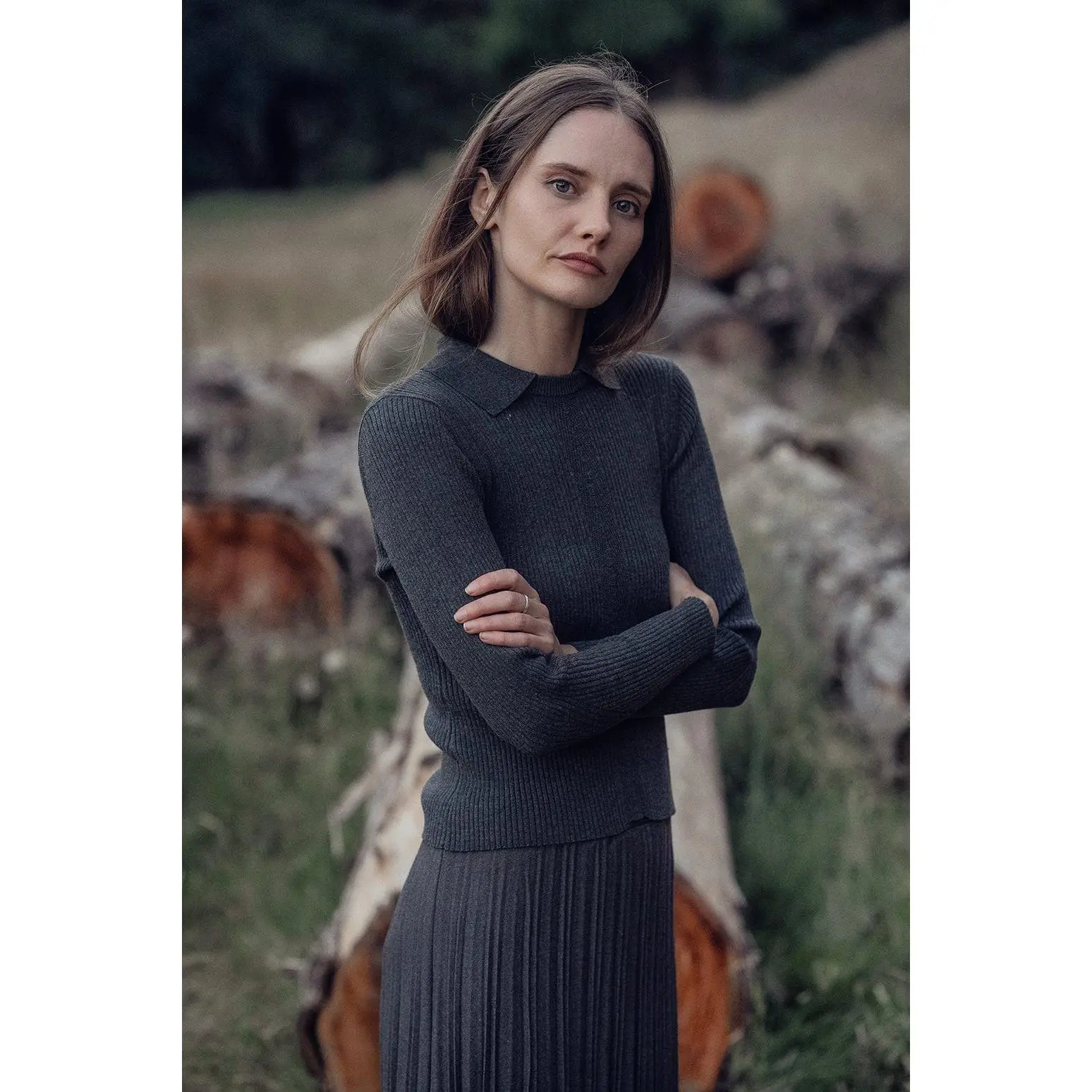 Center Design Sweater-Charcoal Grey