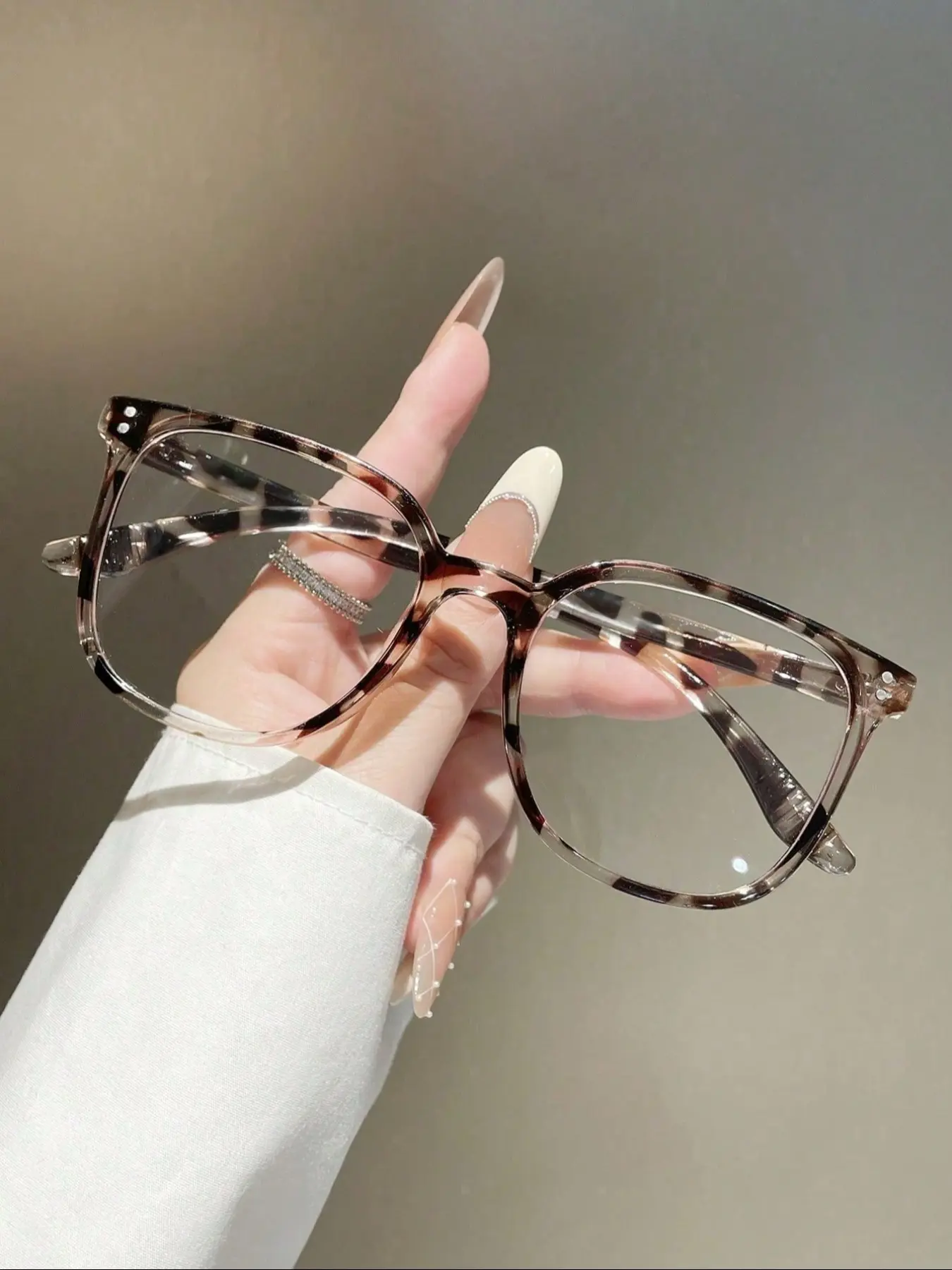 Unisex Leopard Print Square Frames Boho Style Glasses, High Quality Fashion Eyewear, Stylish Trendy Casual Eyeglasses, Anti-Blue Light, Plastic Frame, Lightweight Eyeglasses, Ideal for Daily Use, Office Reading, TV, Gaming, Phone