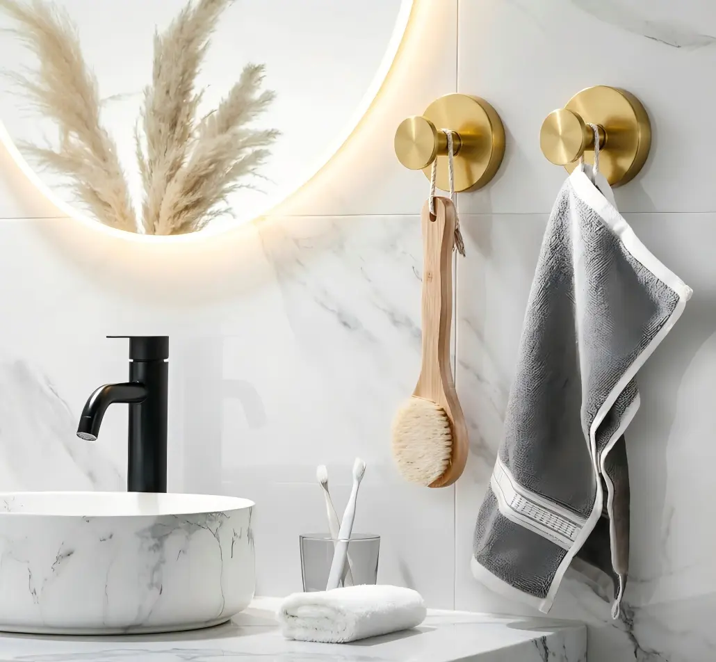 Suction Cup Hooks for Shower, Removable Towel Hooks for Bathroom Window Glass Door Wall, Bath Robe Looafh Wreath Hook for Hanging - 2 Pack Hangers
