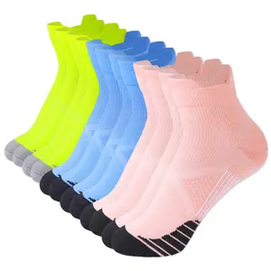 ISUNIE 6 Pairs Women's Ankle Compression Socks, Cushioned Moisture-Wicking Athletic Socks with Heel Tab, Soft & Breathable, Arch Support for Running, Walking, Sports