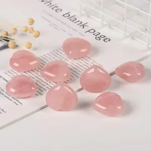 Natural stone powder crystal heart-shaped loose pieces, heart-shaped hibiscus stone pendant, crystal ornament, semi-precious energy stones