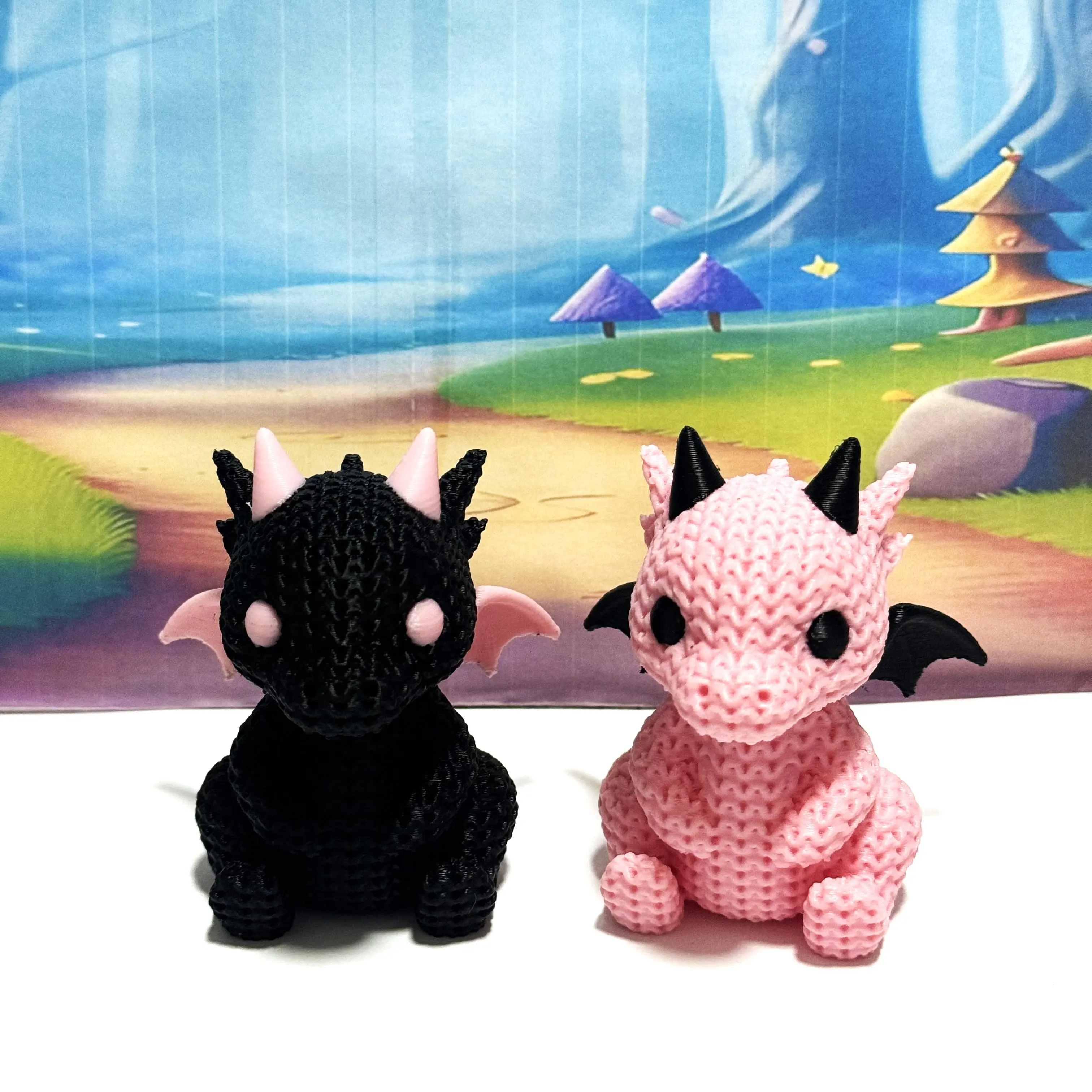 2pcs 3D Printed Knitted Dragon Figurine, 2.75 Inches Black and Pink Baby Dragon, Cute Gamer Shelf Decor, Desk Buddy