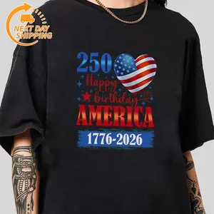 USA Hearts 1776 2026 July 4th 250th Birthday USA 250 Years T-Shirt Unisex Top