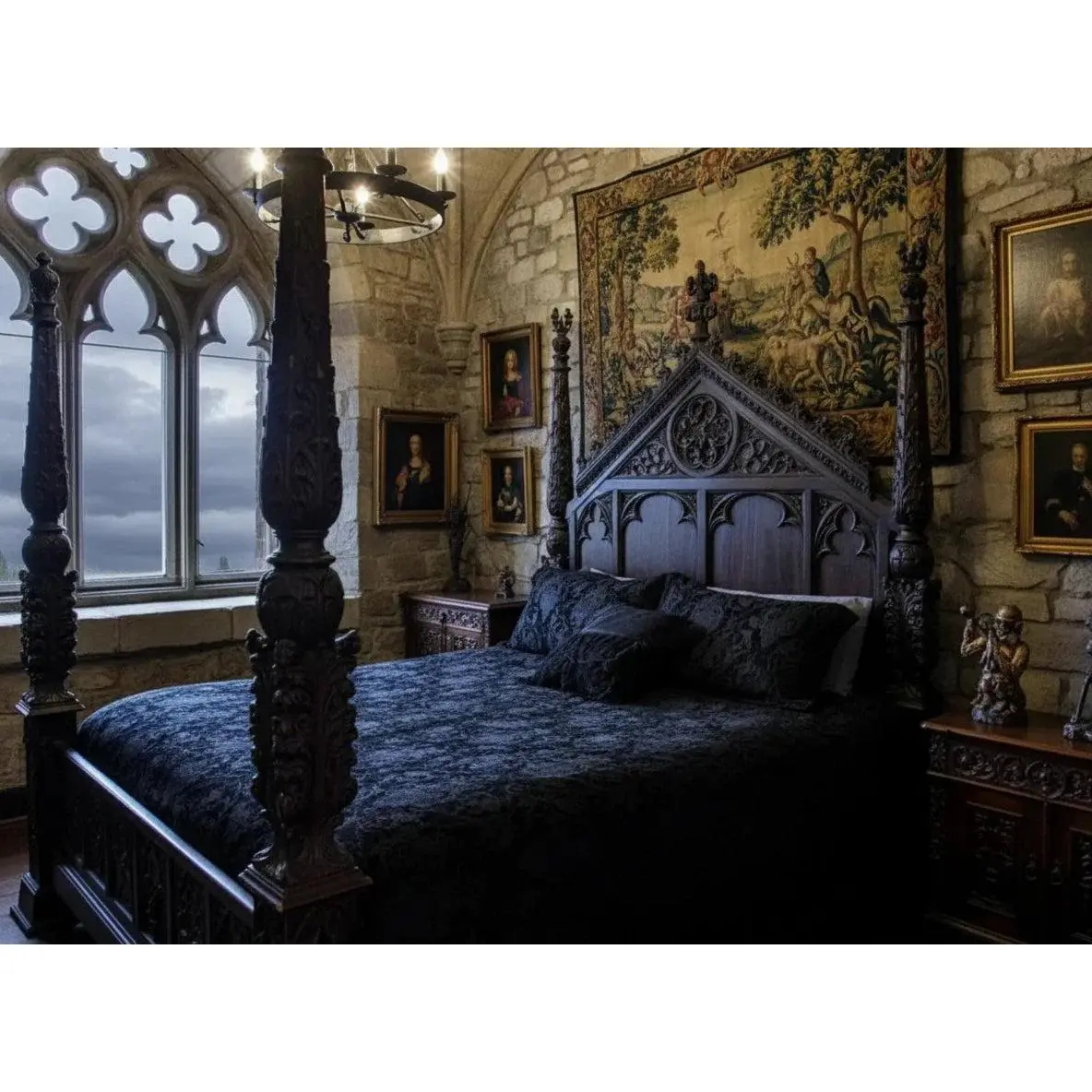 MEDIEVAL TAPESTRY DUVET AND PILLOW SET - BLACK TAPESTRY - KING SIZE