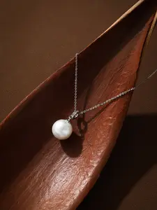 VENNUS Pacific Pearl Pendant Necklace elegant jewelry collection