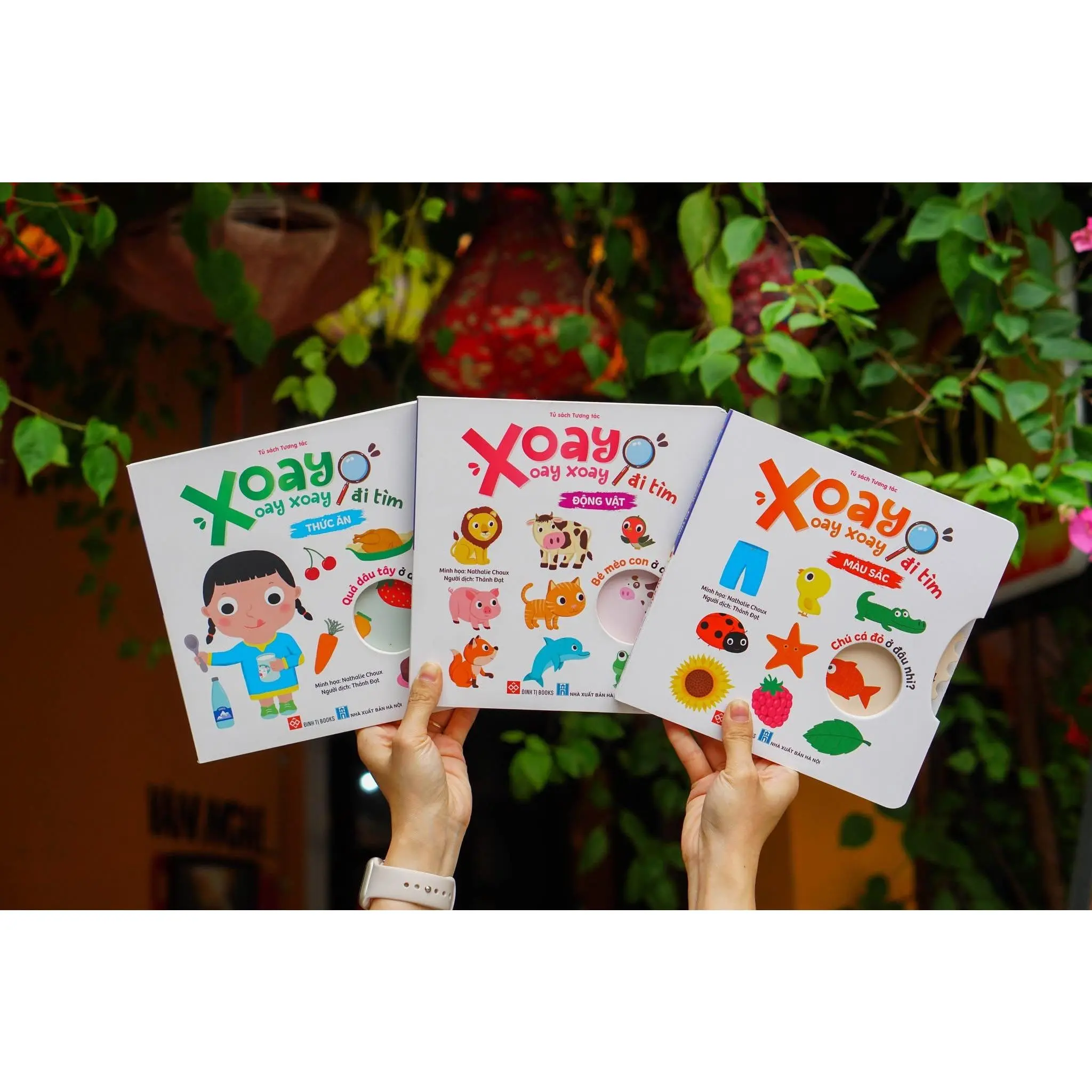 Xoay Xoay Những Cuốn Sách Tương Tác! Interactive boardbook to learn Vietnamese first word| Bilingual Vietnamese boardbook! Books for toddler
