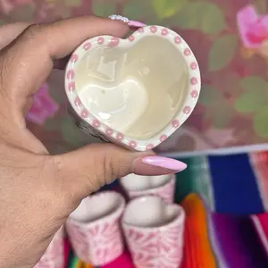 Tequilero Talavera rosita en forma de corazón  6 y 12 piezas