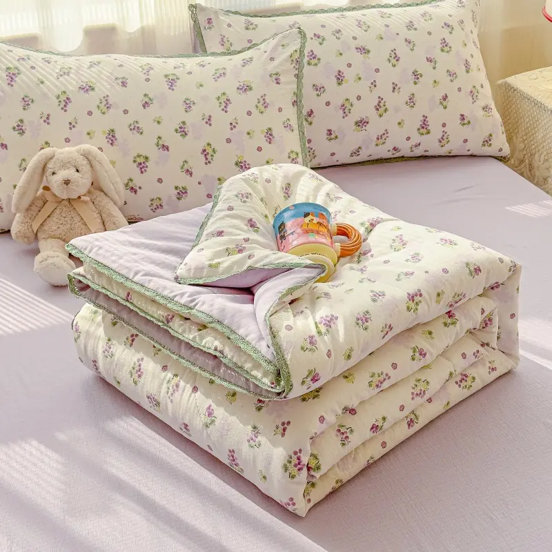 Summer Cotton Cooling Blanket for Bed, Lightweight Breathable AC Quilt, Soft Floral Muslin Comforter, Cute Reversible Thin Blanket for Sofa Couch Nap Travel All Season Bedding