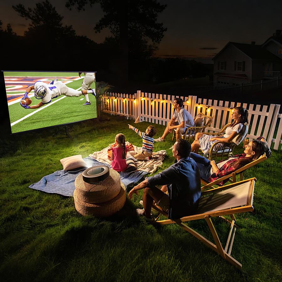 Portable projection screen with stand for outdoor use: 100-inch 4K movie screen suitable for home backyards and indoors, 16:9 HD night view.