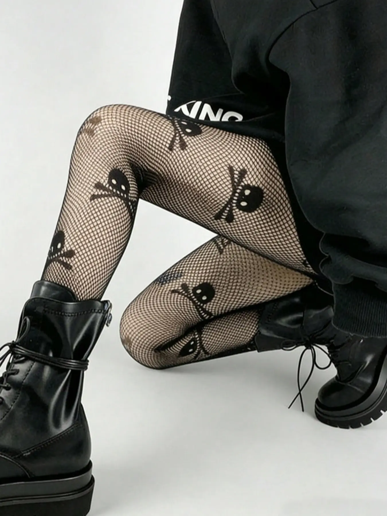Women's Gothic Skull Pattern Stockings, Sheer Fitted Casual Fishnet Pantyhose, Punk Streetwear, Halloween Costume, Y2K Style