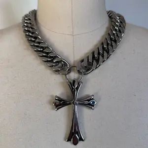 Stainless steel oversized grunge cross chunky cuban chain necklace