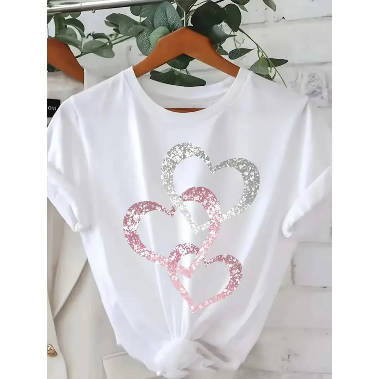 Korean Style Summer T-Shirt Ombre Gradient Heart Print Short Sleeve Blouse Casual Round Neck Top Fabric Womens Fashion Layering Essential Machine Washable Korean Special Line