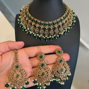 Premium quality necklace set