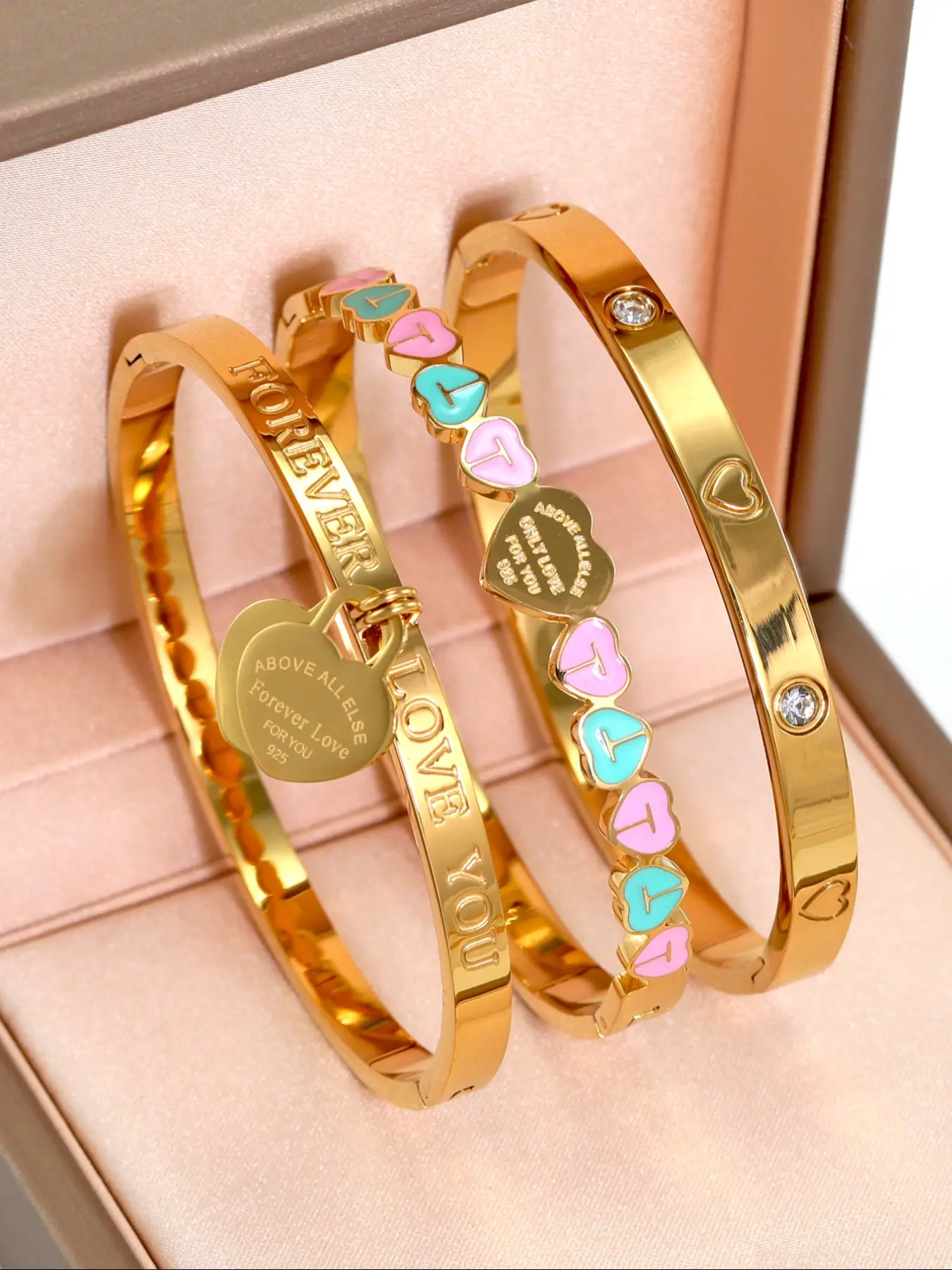 Mother's Day Gift 3pcs Stainless Steel Cuff Romantic Heart Shaped Bracelet Set, Beautiful Bracelets, Cuff Bracelet Stack, Heart Design 18K Gold Plated Luxury Casual Jewelry, Valentine Gift for Women Daily Wear