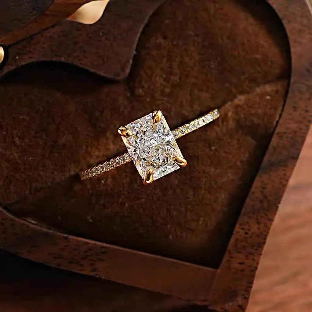 Lab-grown diamond 11072, 1 ct;  E- VS1; Radiant cut lab-grown diamond  ring; IGI; light luxury, premium feel; versatile for everyday wear; engagement/proposal diamond ring; S925
