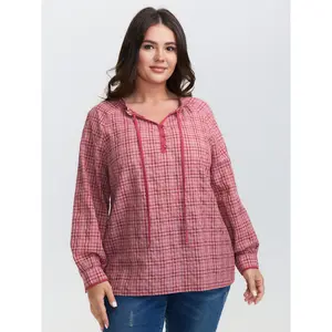 【Summer Turn-Up】【Neck-Lengthening】BlOOMCHIC Plus Size Gingham Print Ruffled Neck-Tie Blouse [M-6X] 2026 Summer Pick for Mother's Day Swimweek