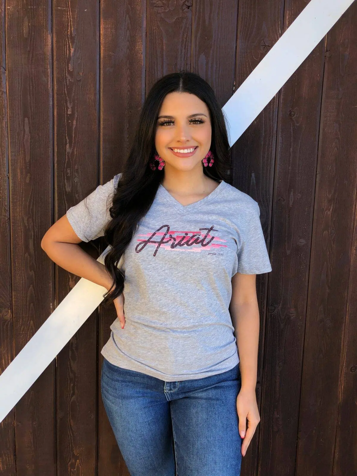 ARIAT – REAL Logo Script Classic Fit Tee (Grey Heather)