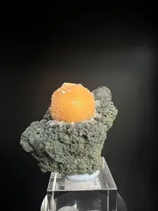 Zeolite natural mineral ornament, a must for niche collectors