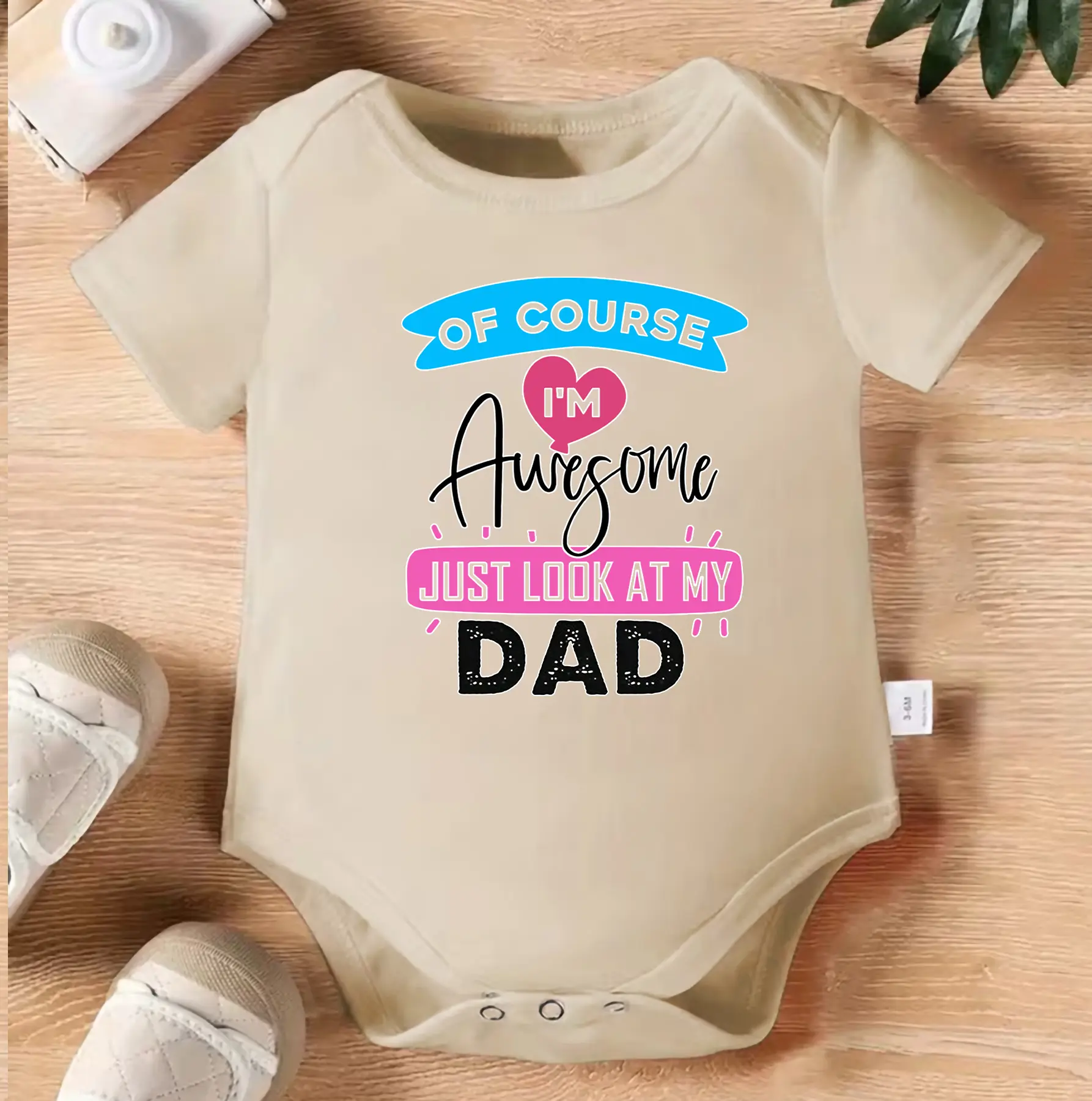 1pc Baby Crawling Suit - Light Blue Onesie with "Of Course I'm Awesome Just Look at My Dad" Print - Soft Cotton Outfit for Newborns & Toddlers 0-3 Years - Funny Father's Day Gift - Machine Washable Infant Wear