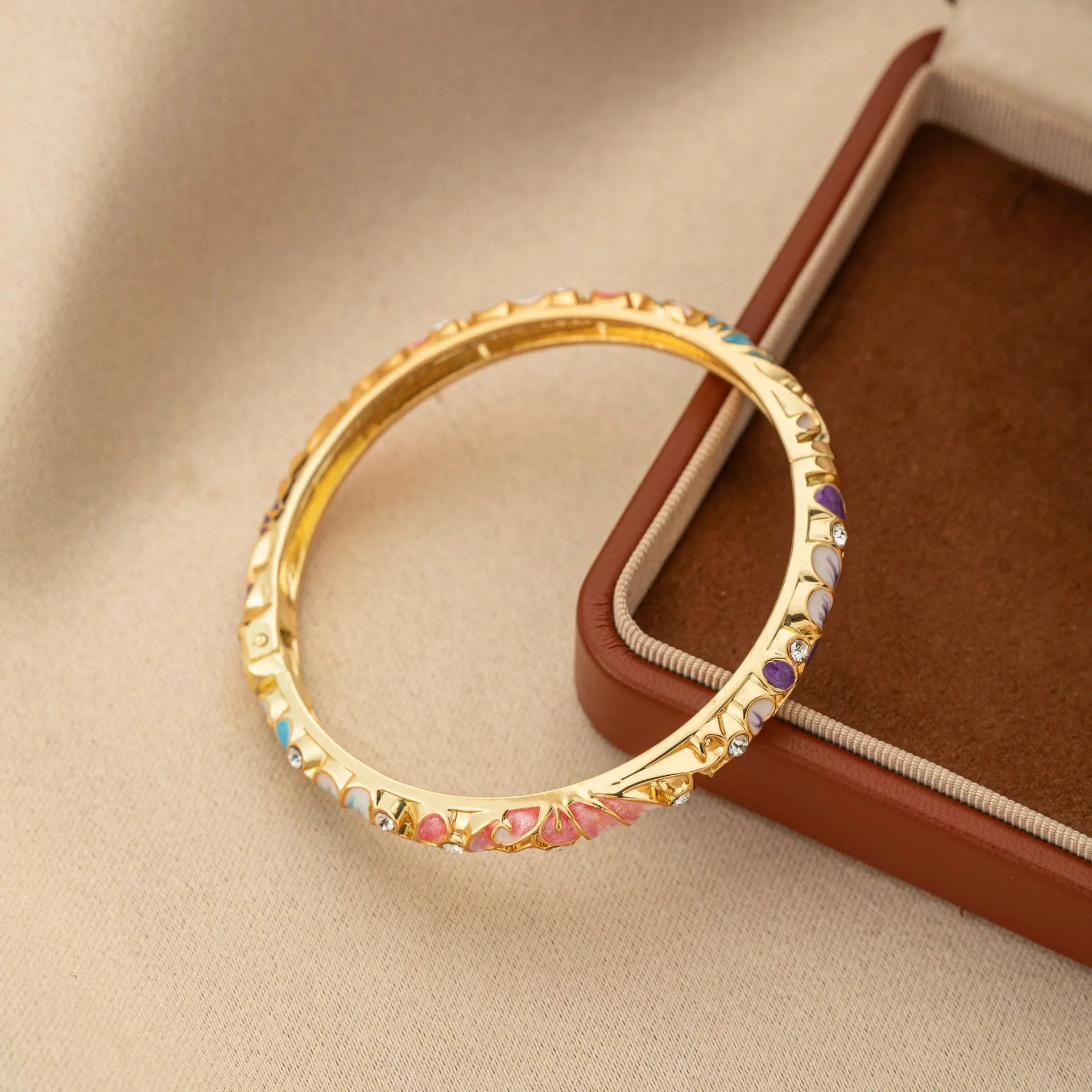Women's Gold-Tone Hinged Bracelet - Floral Motif Enamel, Rhinestone-Set, Vintage Elegant Costume Jewelry for Wedding Party, Birthday Gifts, Bracelets