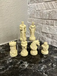 Regnum Chess Set