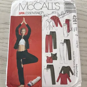 McCalls 4261 sewing pattern