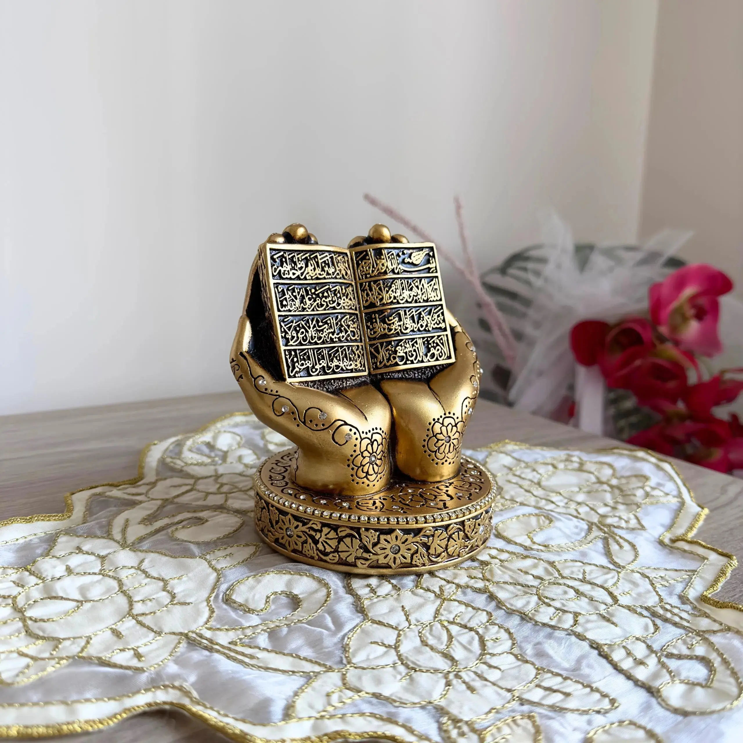 Ayatul Kursi Lectern-Shape Islamic Figurine, Religious Home Decor Ornaments, Table Desk Accent, Ramadan Gift, Religious Decoration, Embroidery, Table Ornament, Room Decor, Islamic Decor