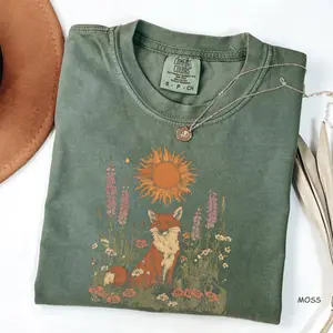 Comfort Colors Folklore Fox Flower Shirt – Vintage Cottagecore Celestial Wildflower Tee, Forestcore Botanical T-Shirt for Nature Lovers, Gift For Women
