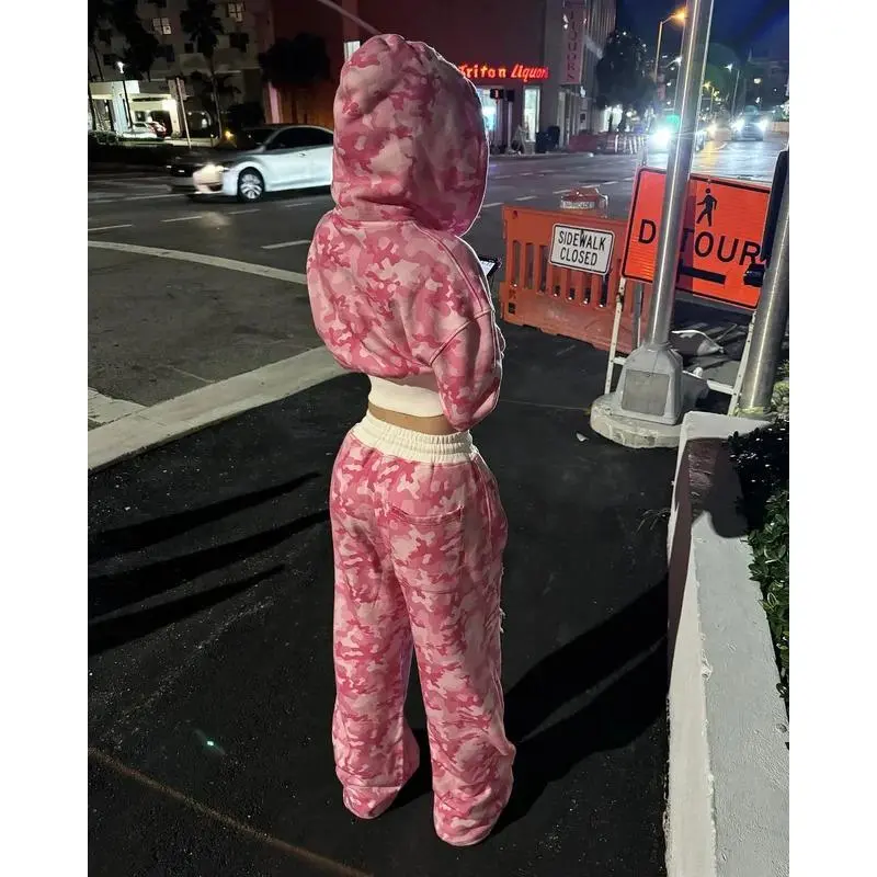 Fashion Sportswear Two Piece Suit Womens Hip Hop Pink Camouflage Short Waist Hugging Slim Hoodie Casual Loose Sports Pants Can be used with raincoat