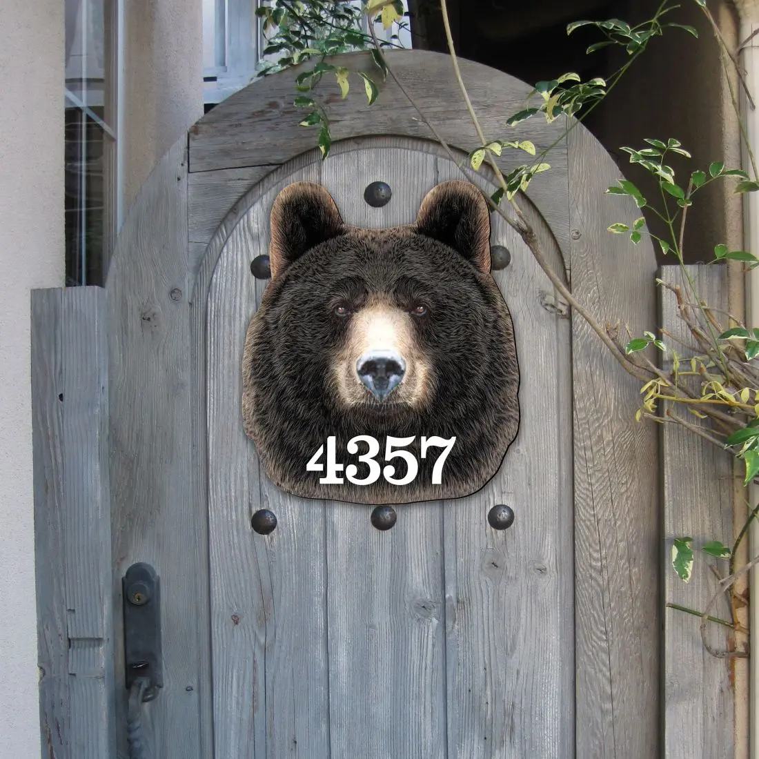 Designocracy MA982145-12 12 in. Bear Log Cabin Wooden House Number Sign Decor, Home Wall Artwork, Ideal Gift for Home Decor Enthusiasts