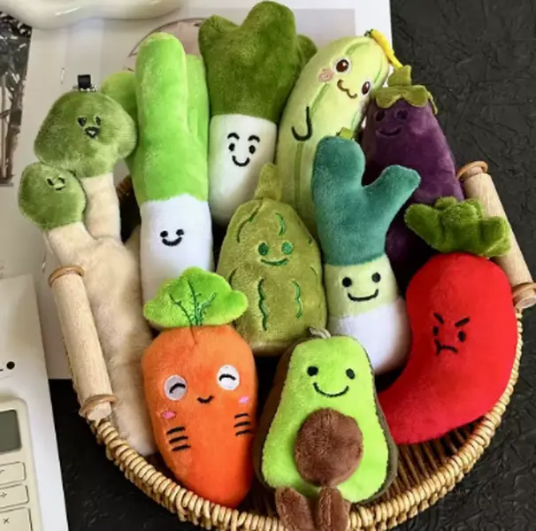 shopping in live for cute plushies,DIY item and key chains