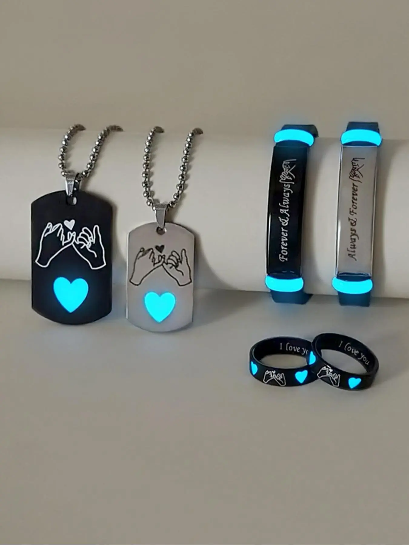 Couple Heart Luminous Design Pendant Necklace & Bracelet & Ring Matching Set, Couples Jewelry Set, Fashion Jewelry for Parties & Daily Wear, Trendy Versatile & Exquisite Jewelry, Fashionable Jewellery Gift for Birthday